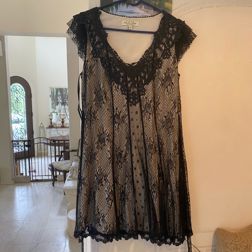 Lace dress